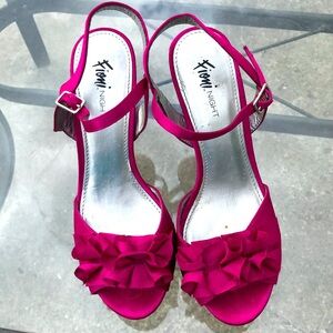 Fioni Hot Pink Strappy Heels